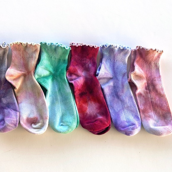 Mauve Pink Tie Dye Ruffle Socks Antique Rose Mid Crew Ice Dye Hand Dyed Socks L - Picture 2 of 4